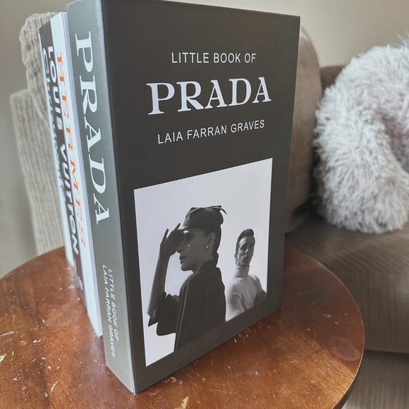 5pcs Fashion Decorative Books Faux Books for Decoration Modern Coffee Table Book - Picture 6 of 6